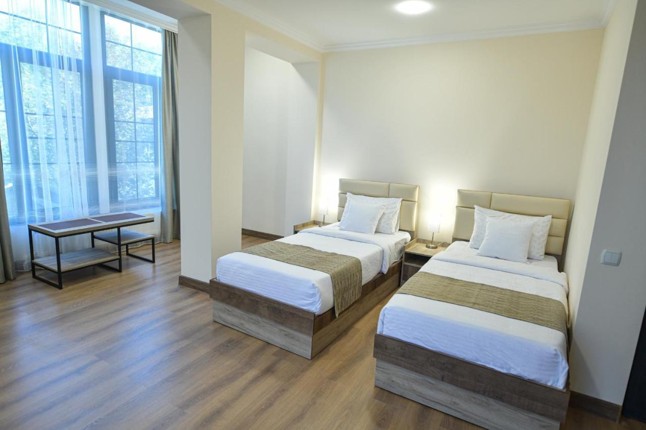 Madin Eco Hotel Debed 외부 사진